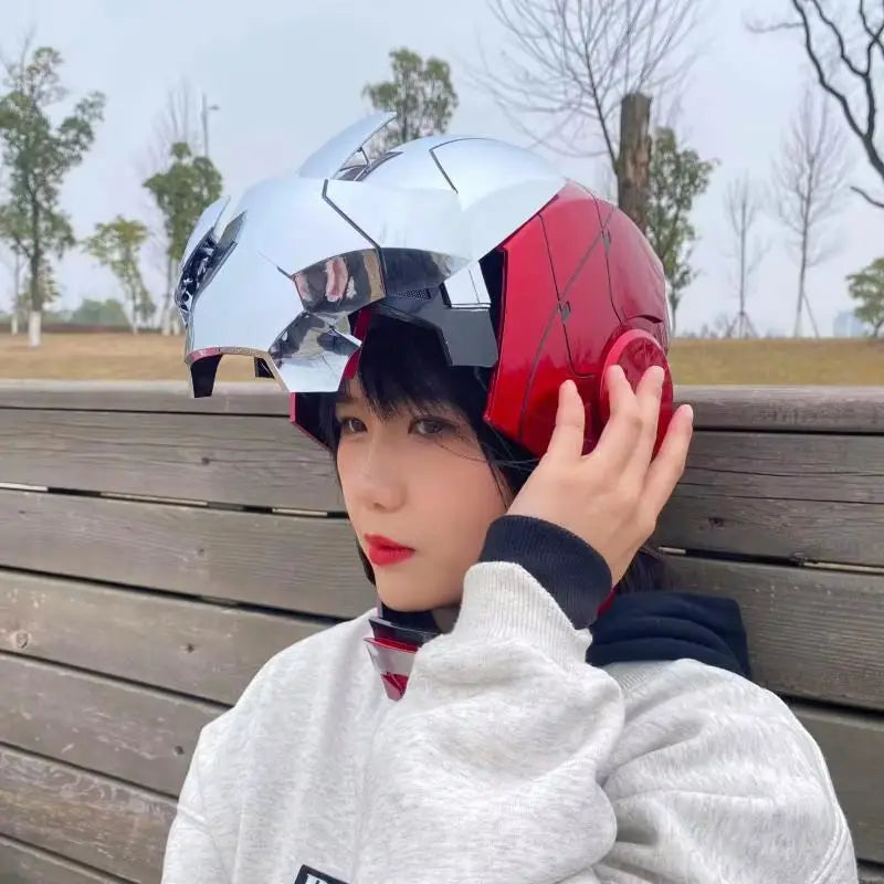 Capacete Iron Man MK5 em Escala 1:1 – Cosplay com Luzes LED e Controlo por Voz